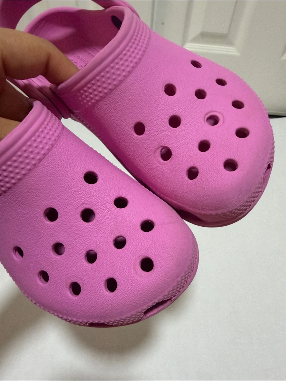 Crocs Kids Classic Pink Clogs Sandals Beach Pool - Toddler Size 12 - Picture 6 of 9